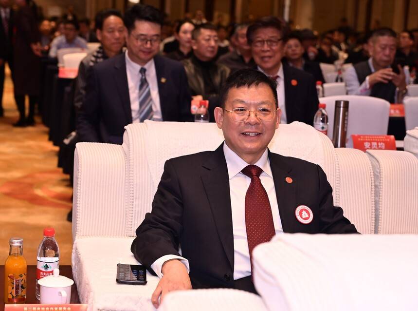 第二届央地合作发展大会在京举行 书画艺术赋能政企融合新篇章(图6)